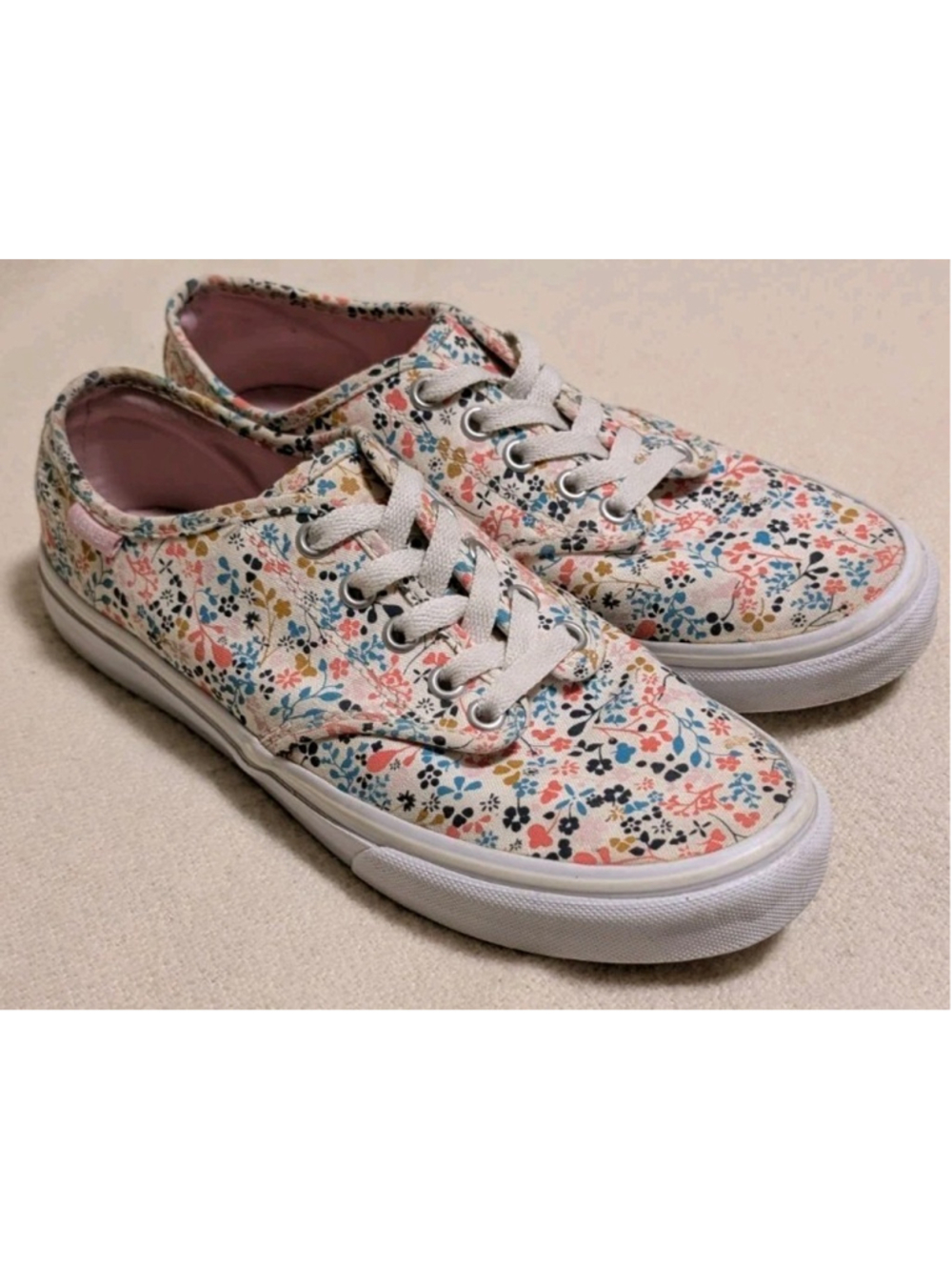 Vans Camden Ditzy Floral Sneakers Women's Size 8 S25